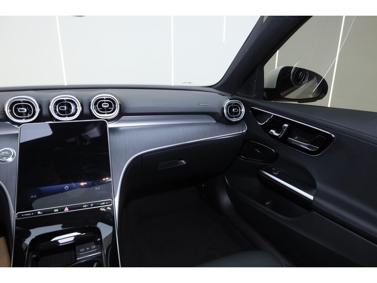 Mercedes-Benz C 260 L 2024