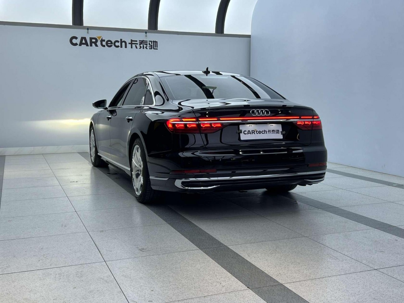 Audi A8L 50 TFSI 2024
