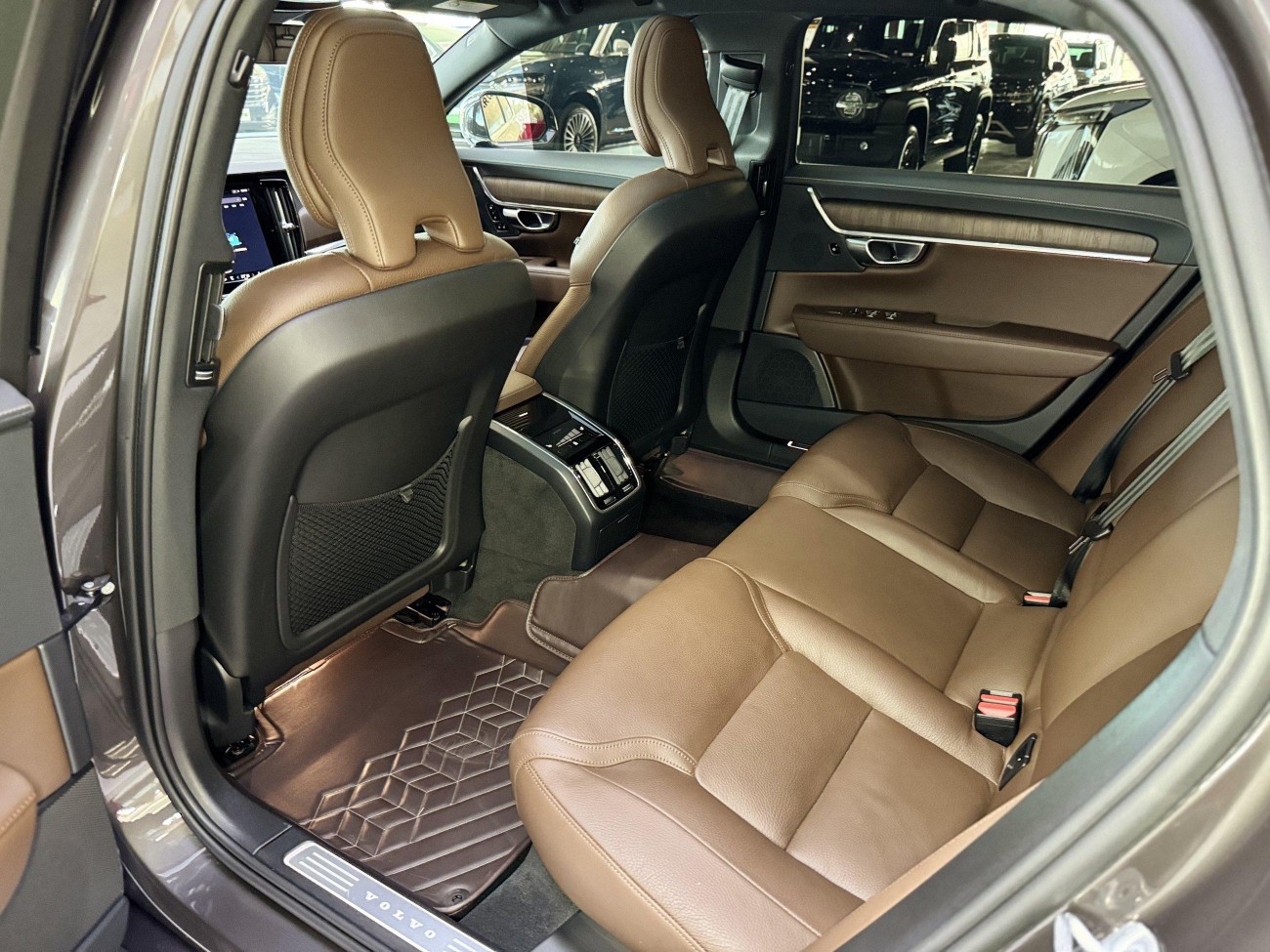 Volvo S90 2023