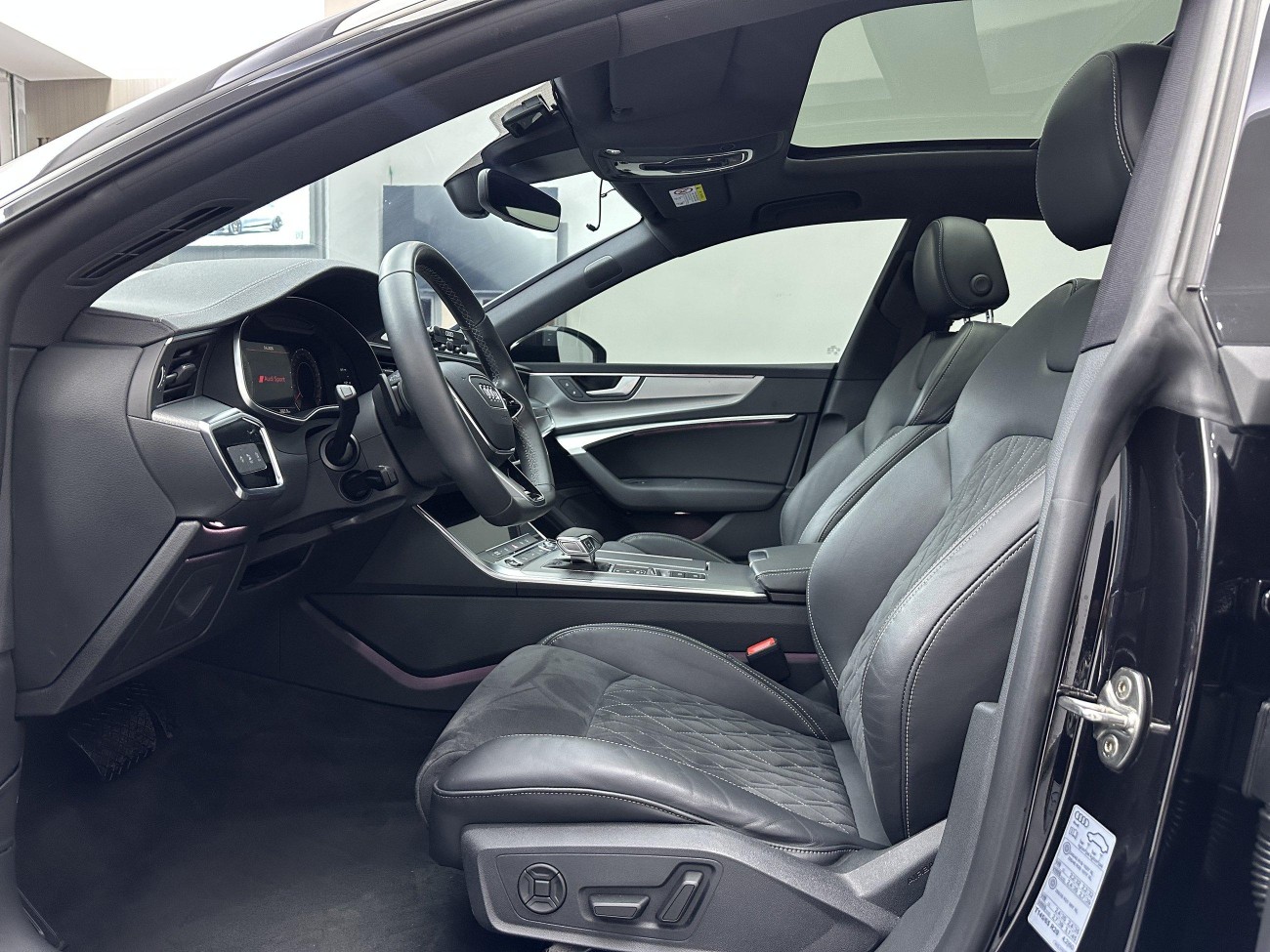 Audi A7L 45 TFSI 2023