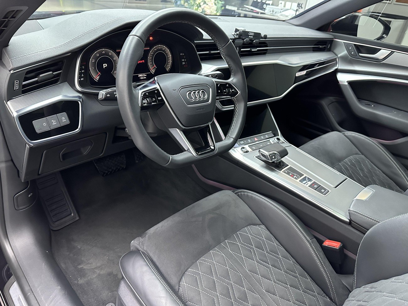 Audi A7L 45 TFSI 2023