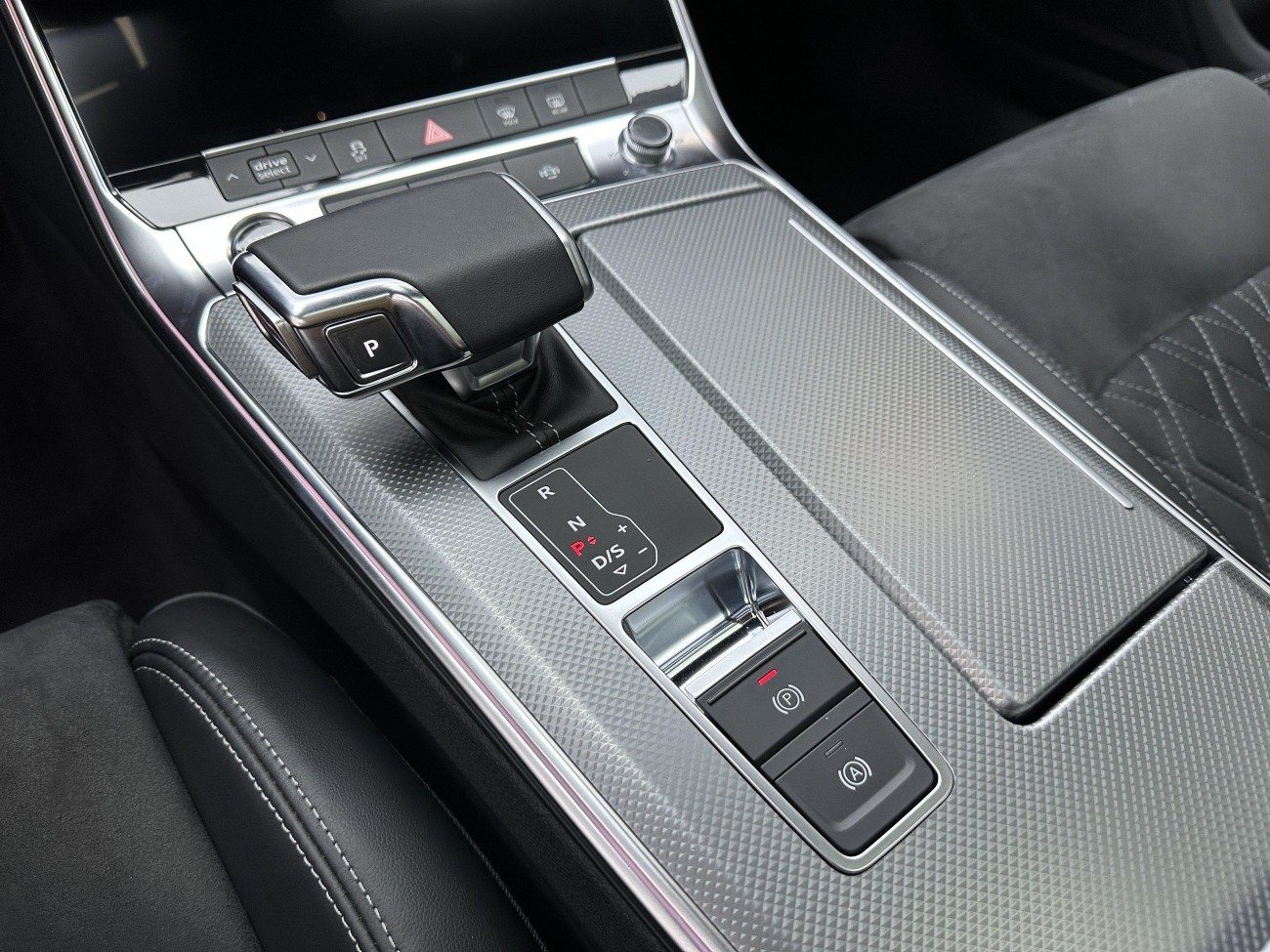 Audi A7L 45 TFSI 2023