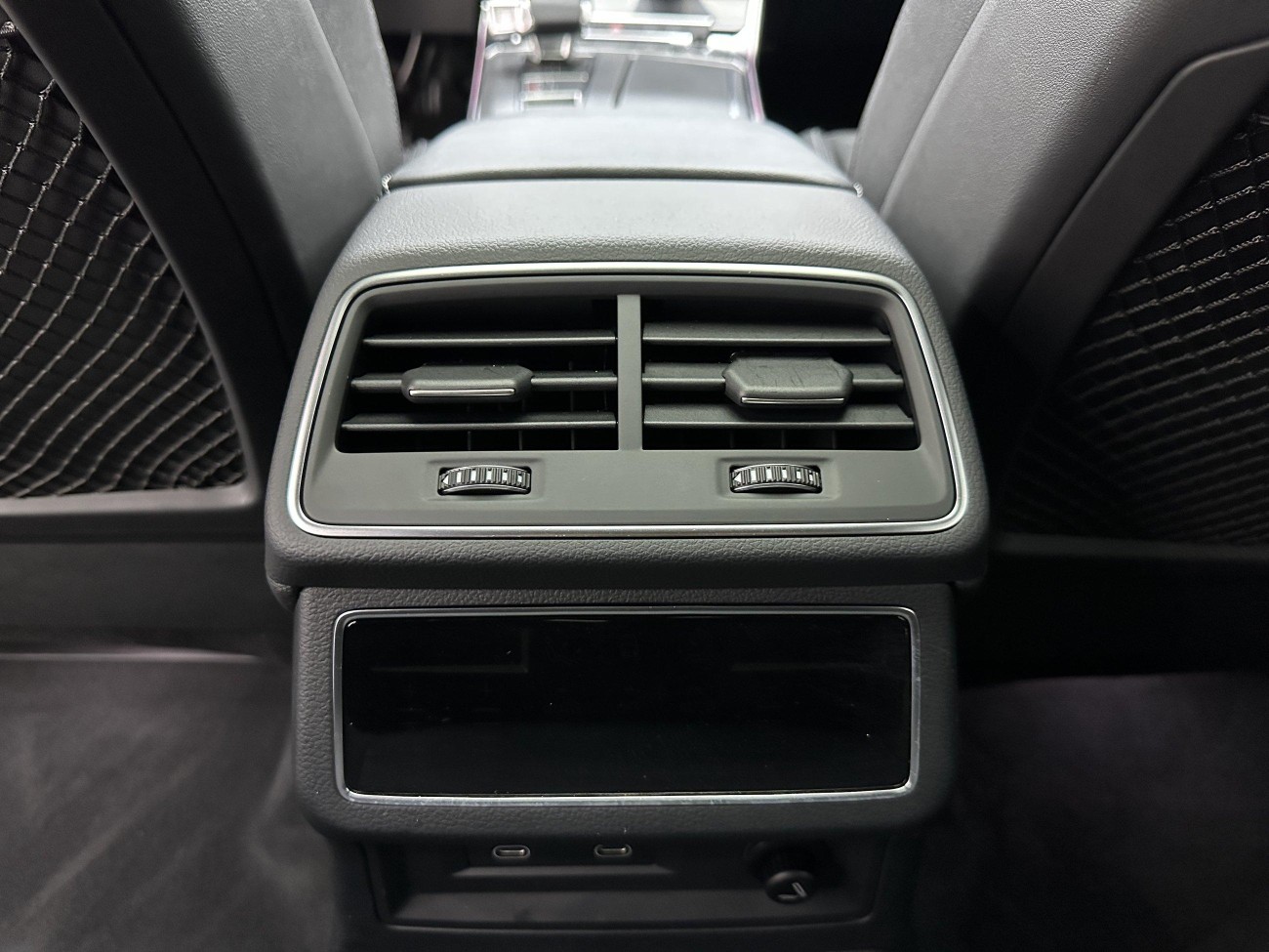 Audi A7L 45 TFSI 2023