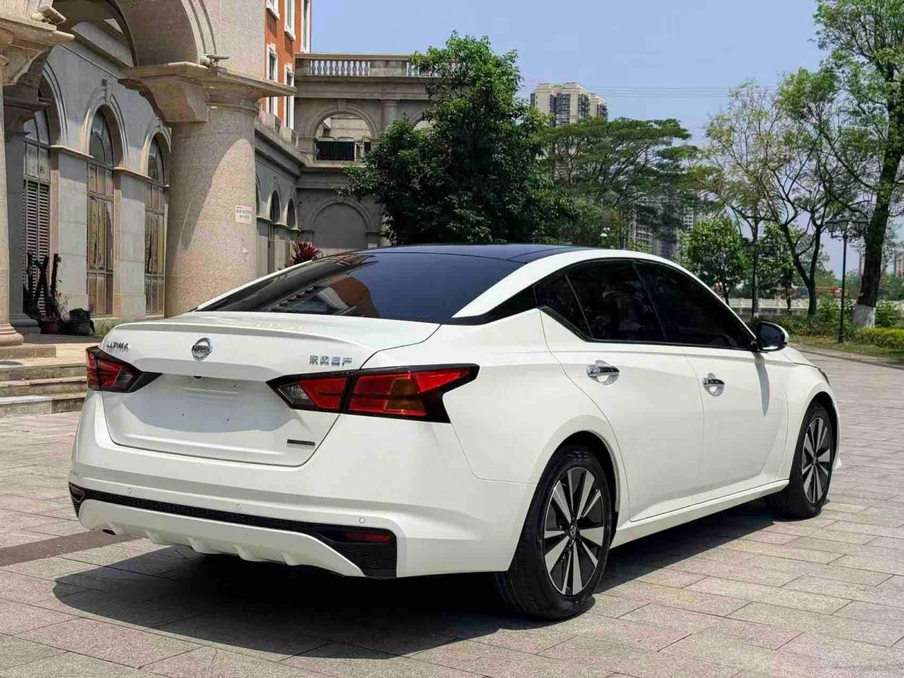 Nissan Teana 2022