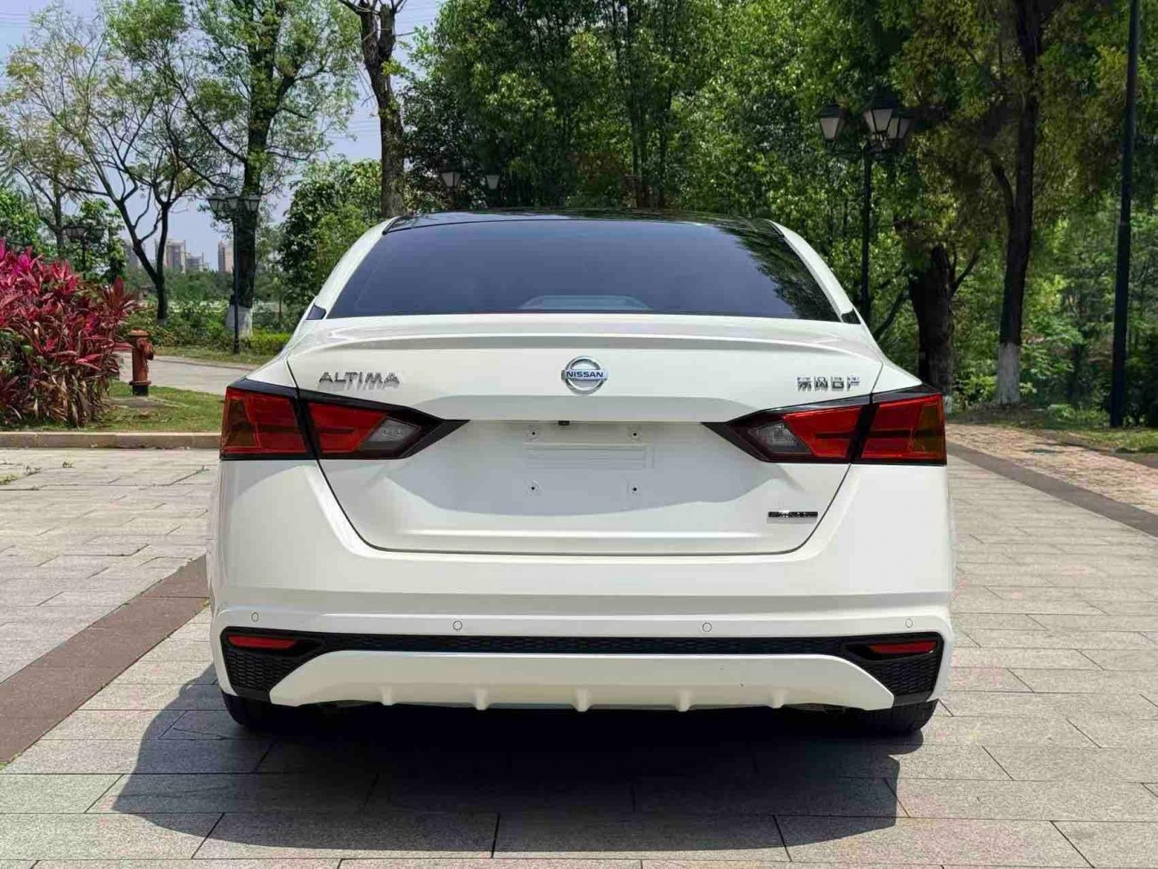 Nissan Teana 2022