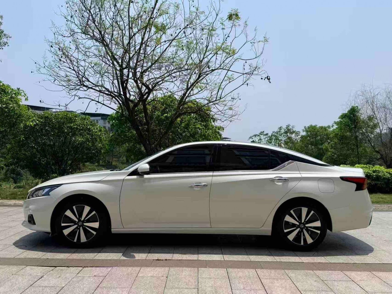 Nissan Teana 2022