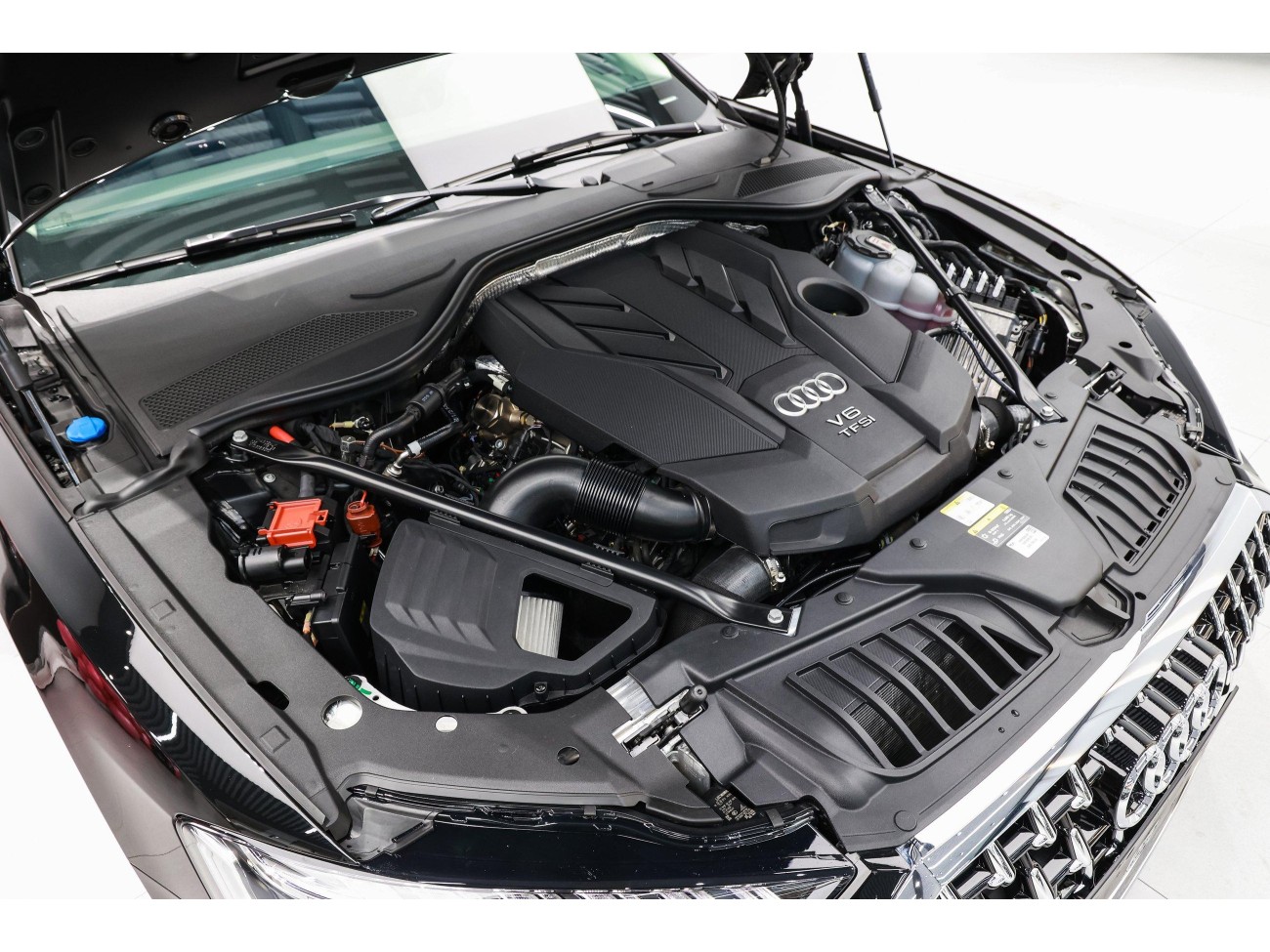 Audi A8L 50 TFSI 2024