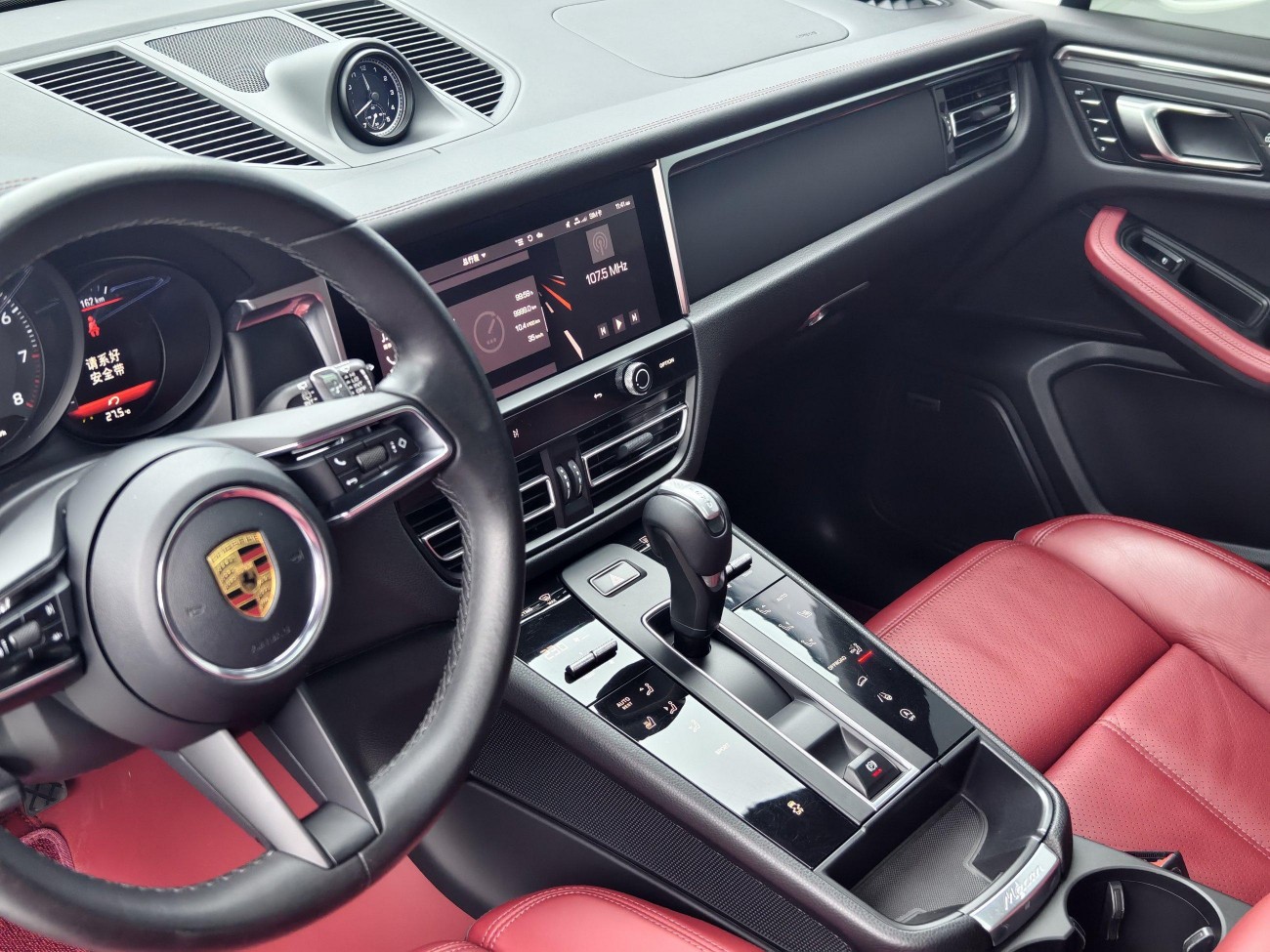 Porsche Macan 2022