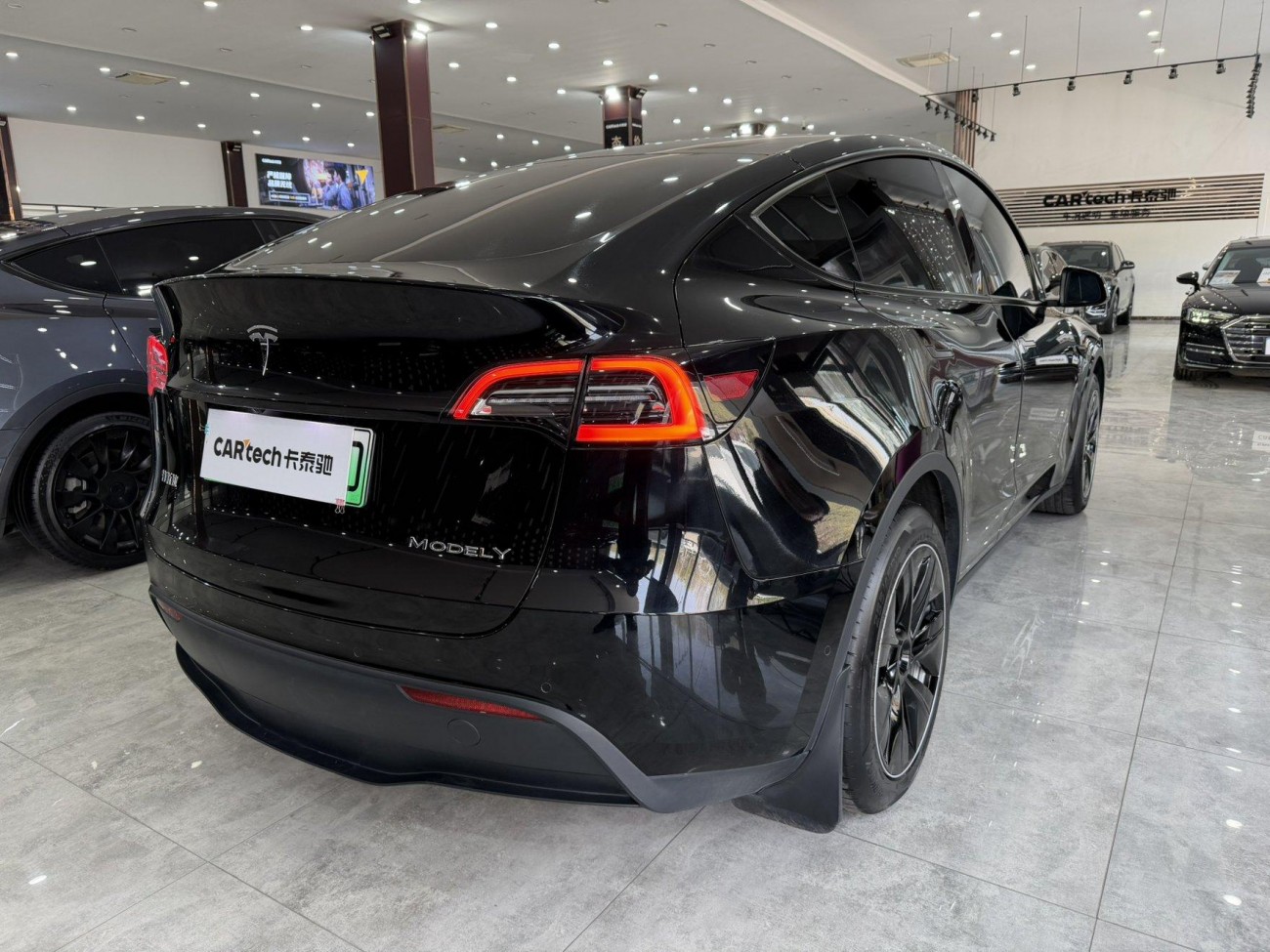 Tesla Model Y 2022