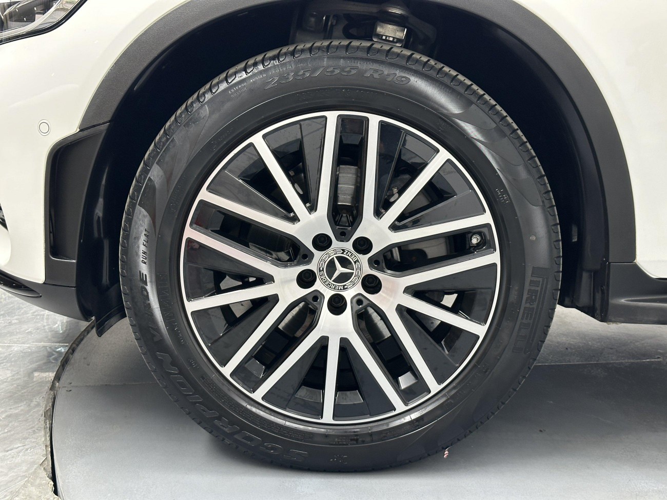 Mercedes-Benz GLC 300 4MATIC 2021