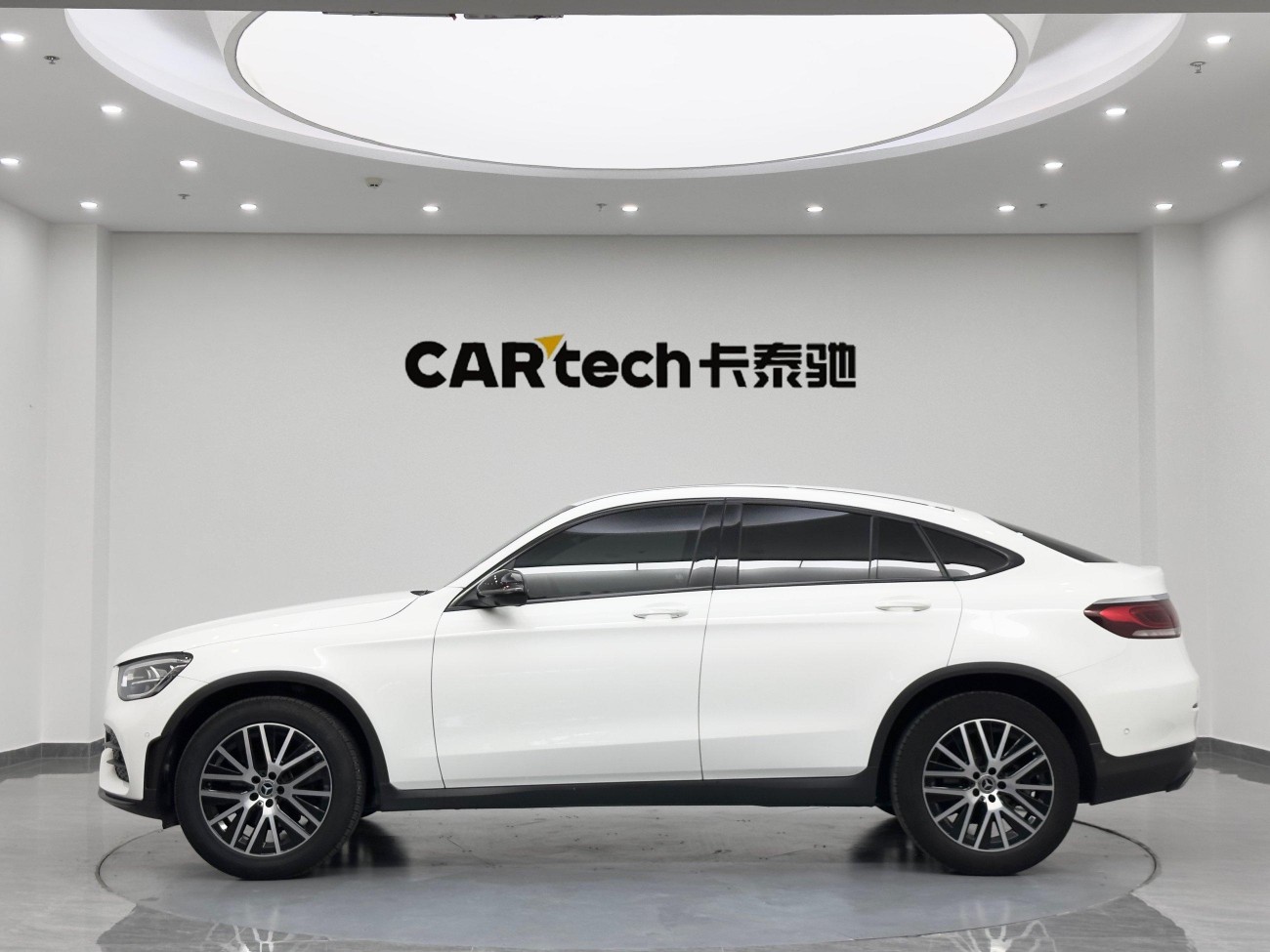 Mercedes-Benz GLC 300 4MATIC 2021