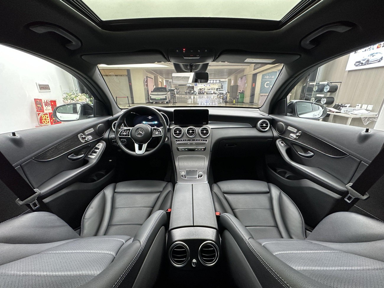 Mercedes-Benz GLC 300 4MATIC 2021