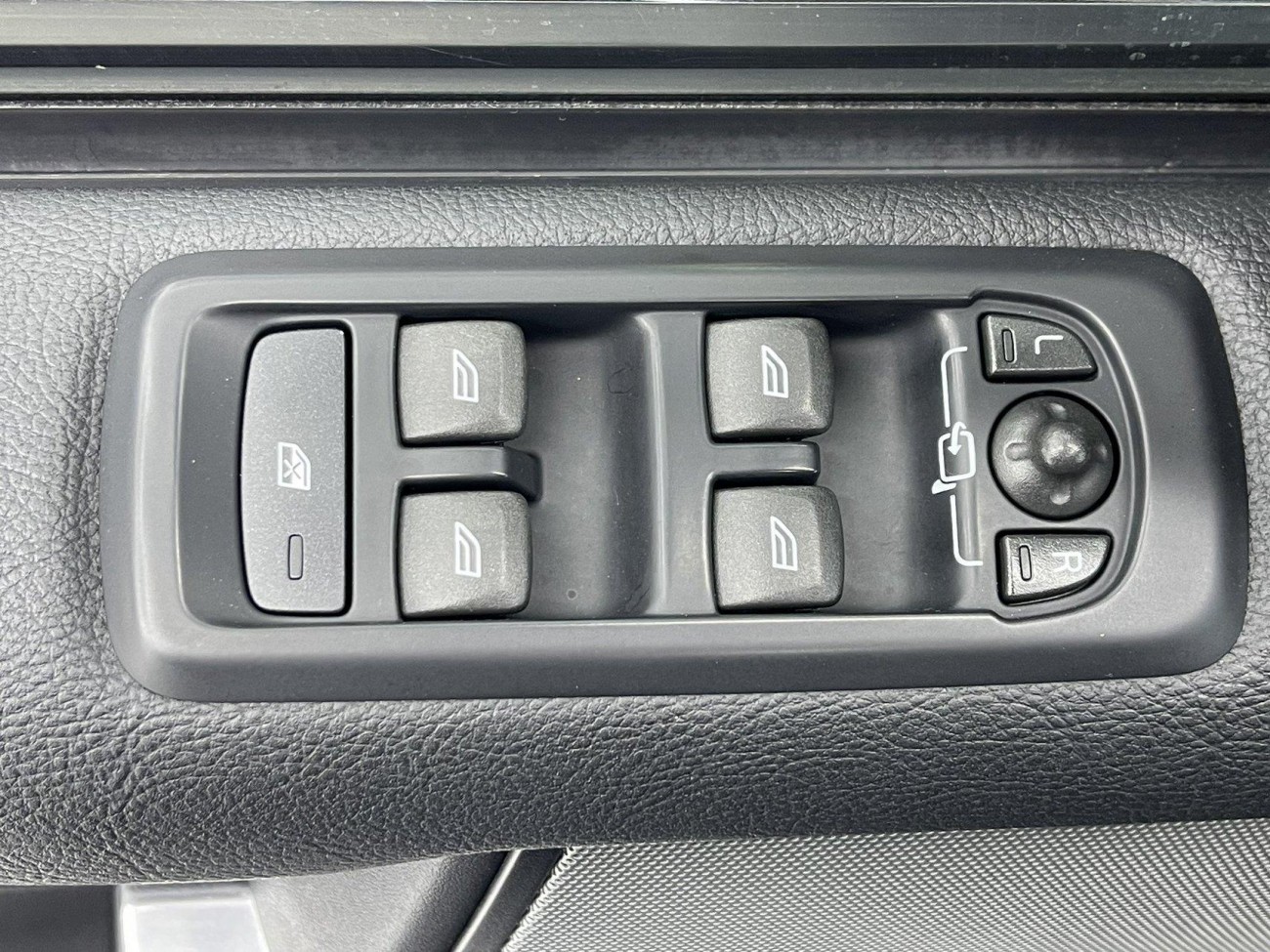 Land Rover Discovery 2019