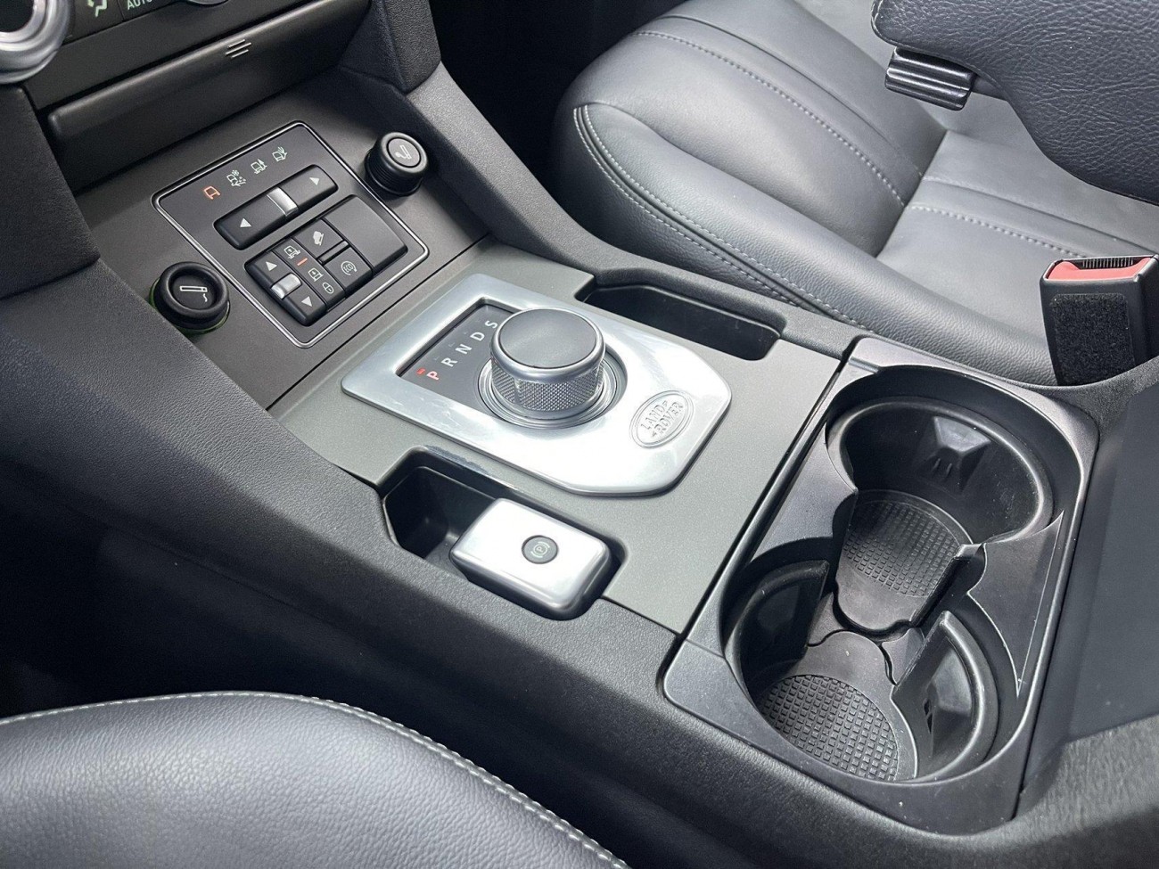 Land Rover Discovery 2019