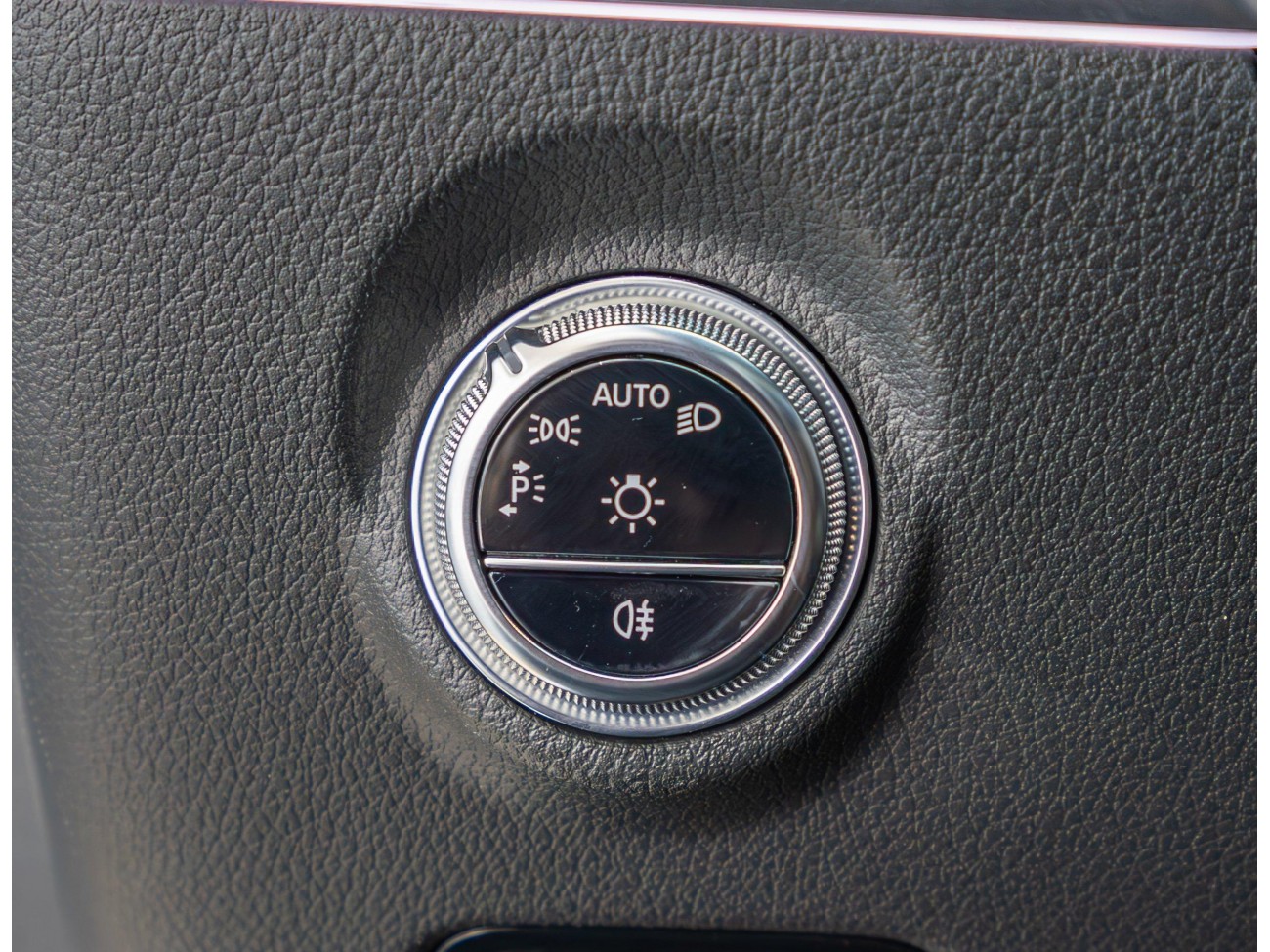 Mercedes-Benz C 260 L 2023