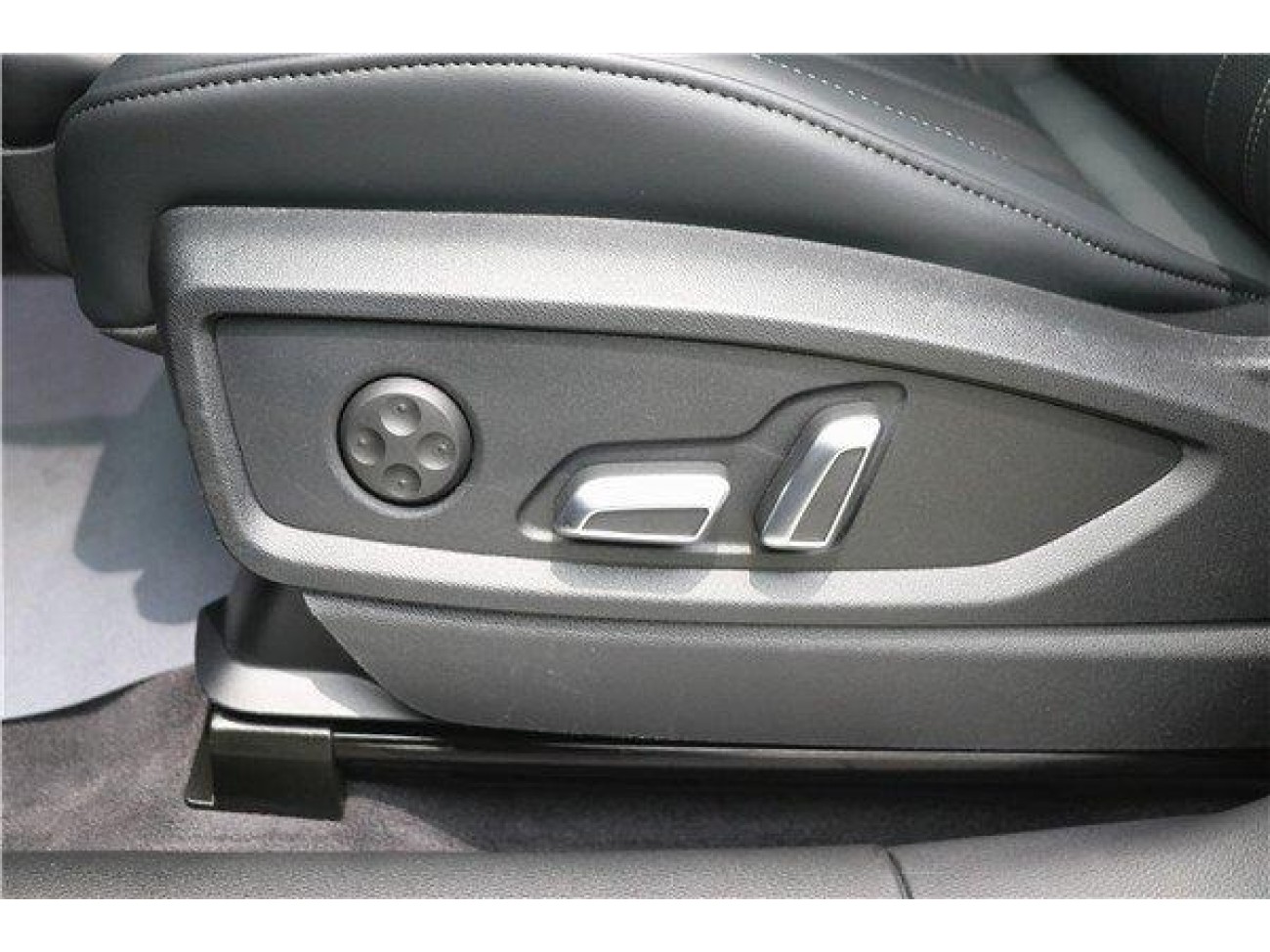 Audi Q5L 45 2025
