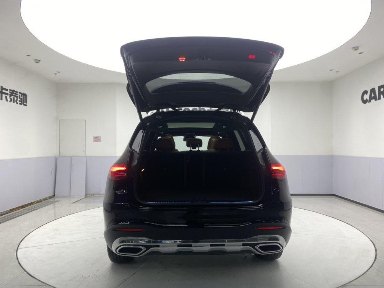 Mercedes-Benz GLC 260 L 2024