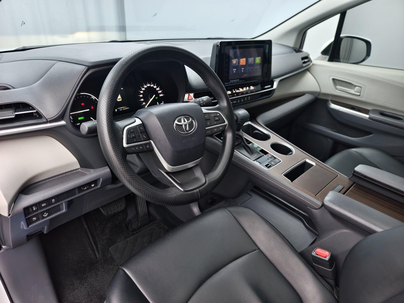 Toyota Sienna 2024