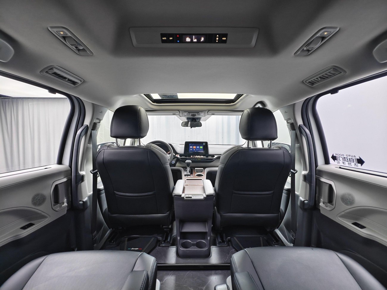 Toyota Sienna 2024
