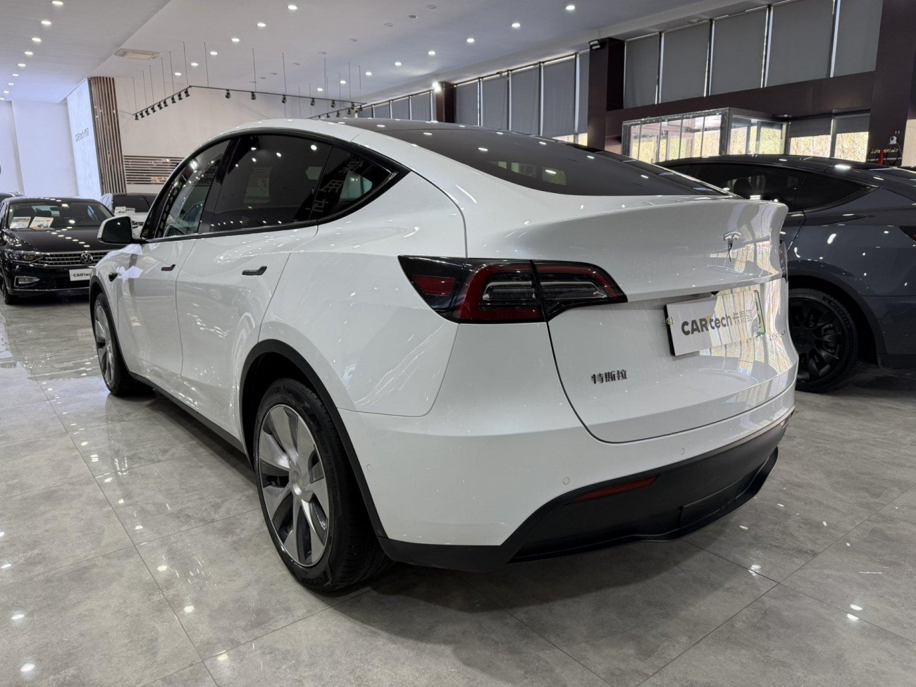 Tesla Model Y 2021