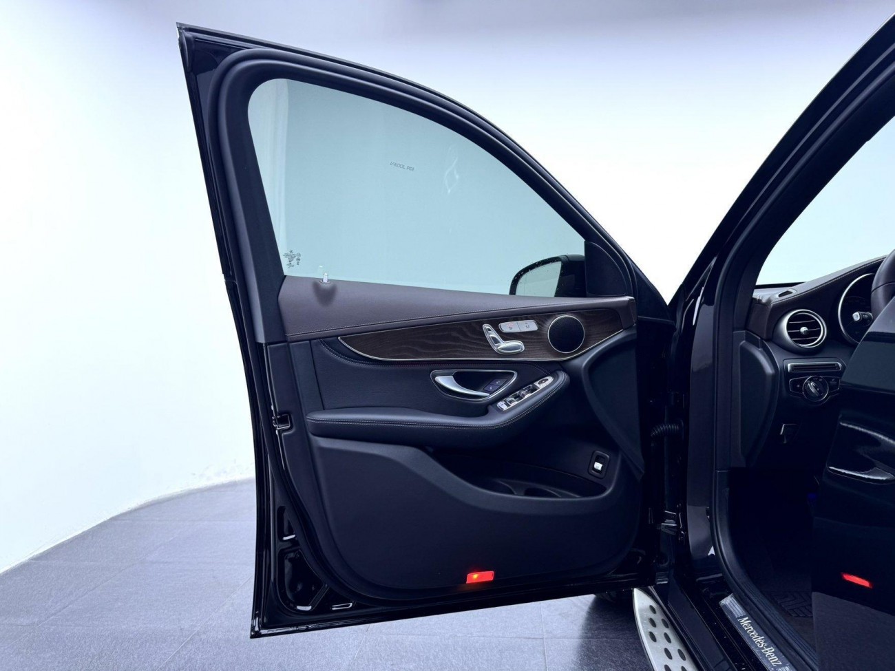 Mercedes-Benz GLC 260 L 2020