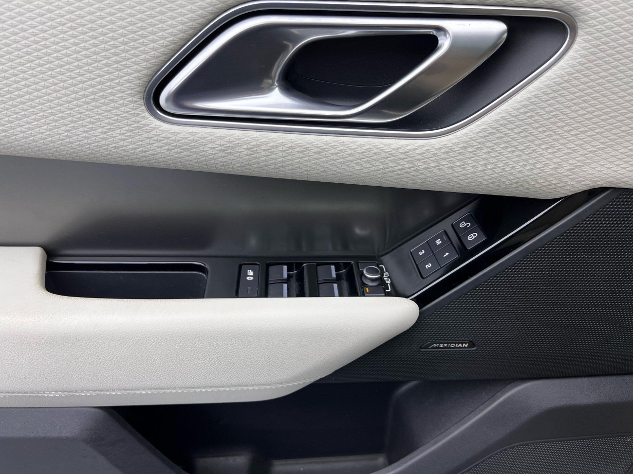 Land Rover Range Rover 2023