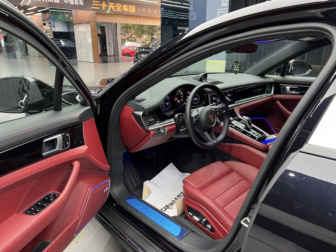 Porsche Panamera 2023