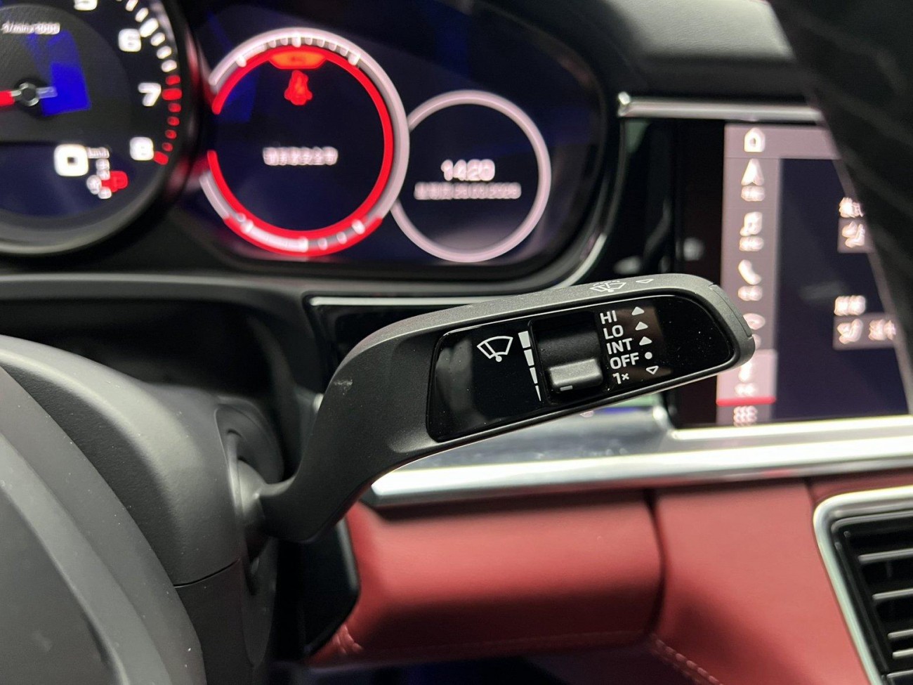 Porsche Panamera 2023