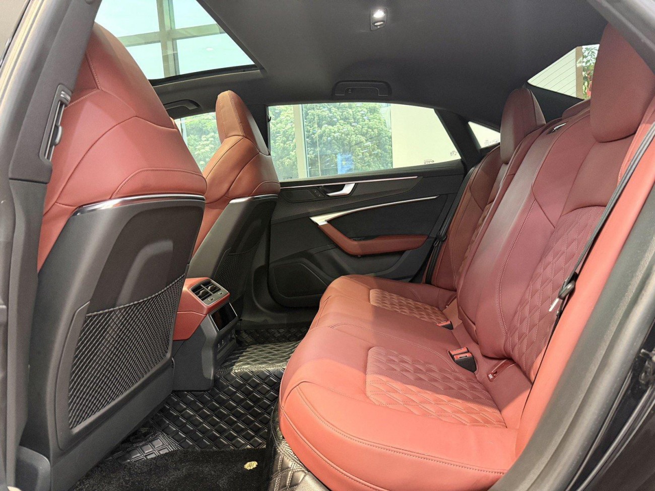 Audi A7L 45 TFSI 2023