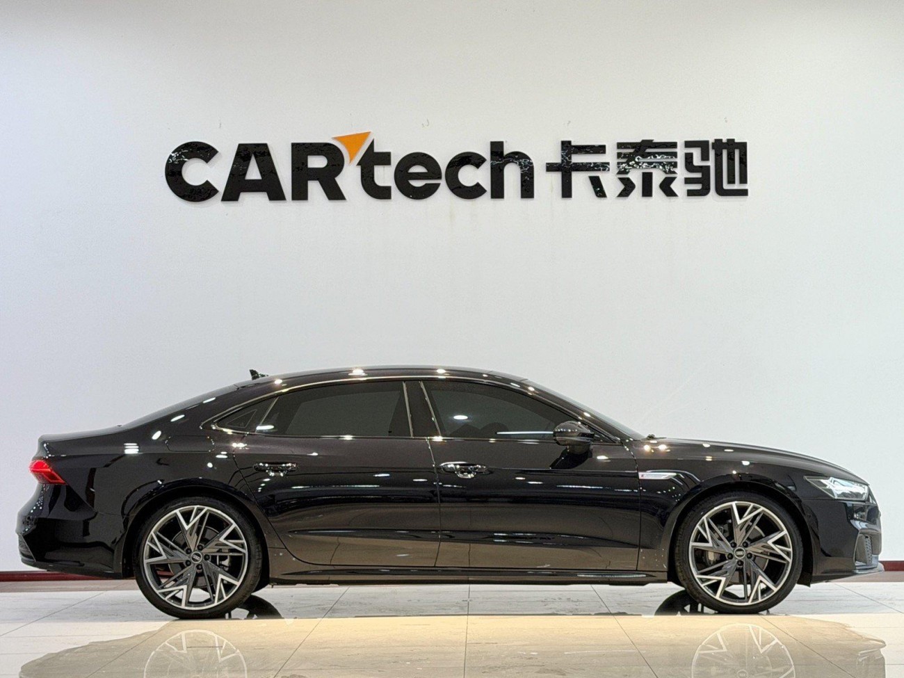 Audi A7L 45 TFSI 2023
