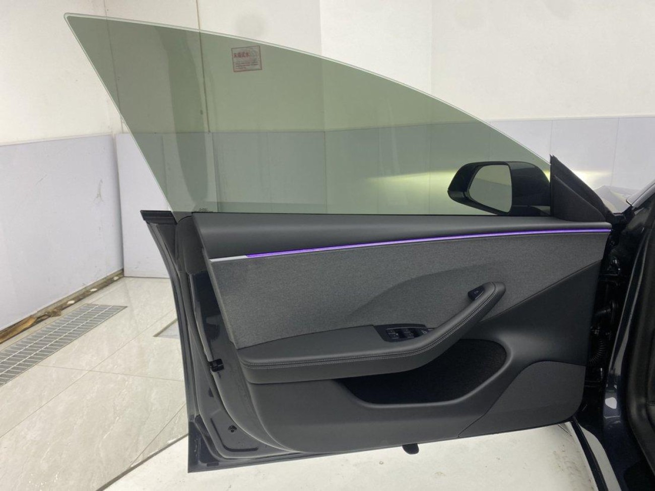 Tesla Model 3 2025