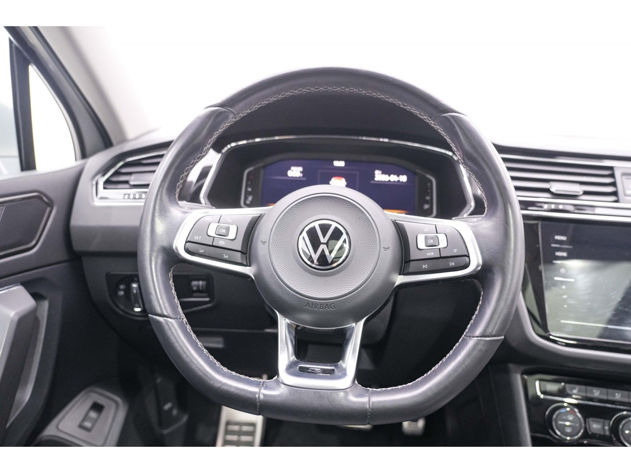 Volkswagen Tiguan L 2020