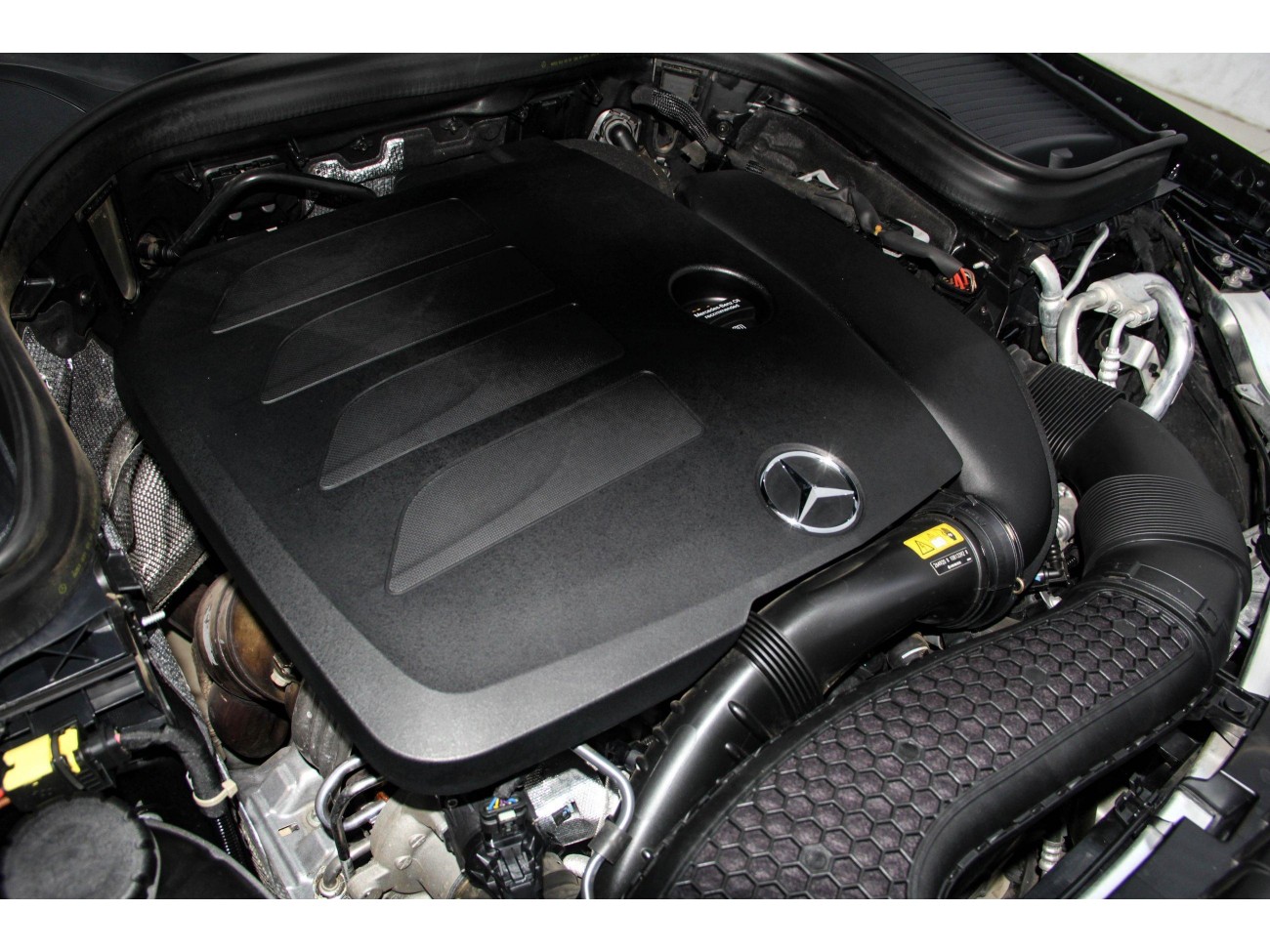 Mercedes-Benz GLC 260 L 2021