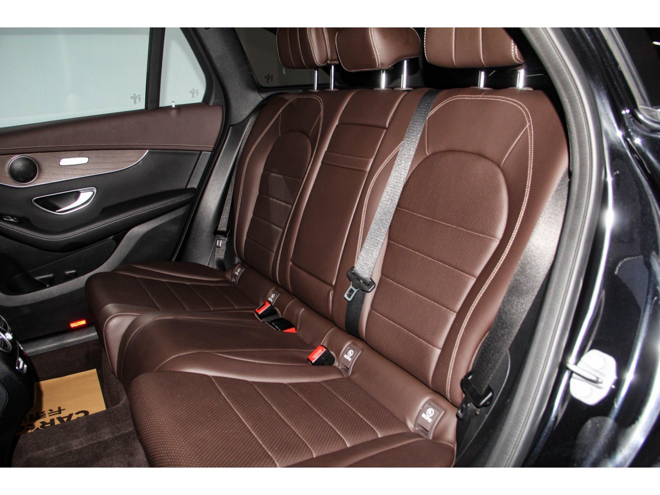 Mercedes-Benz GLC 260 L 2021