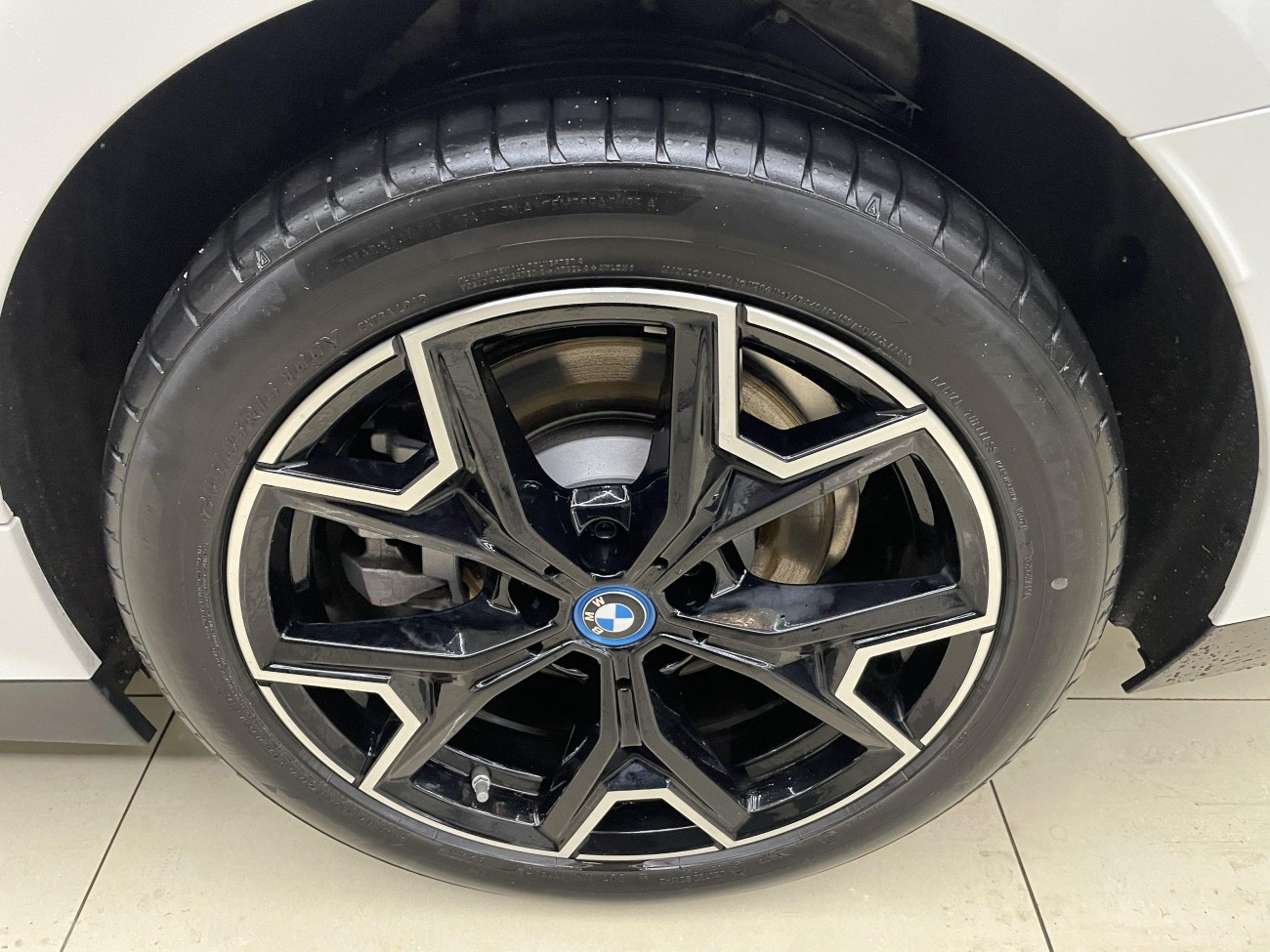 BMW i3 2024