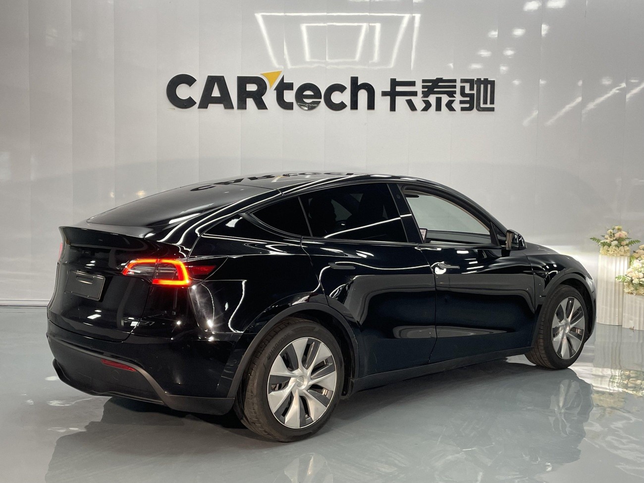 Tesla Model Y 2021
