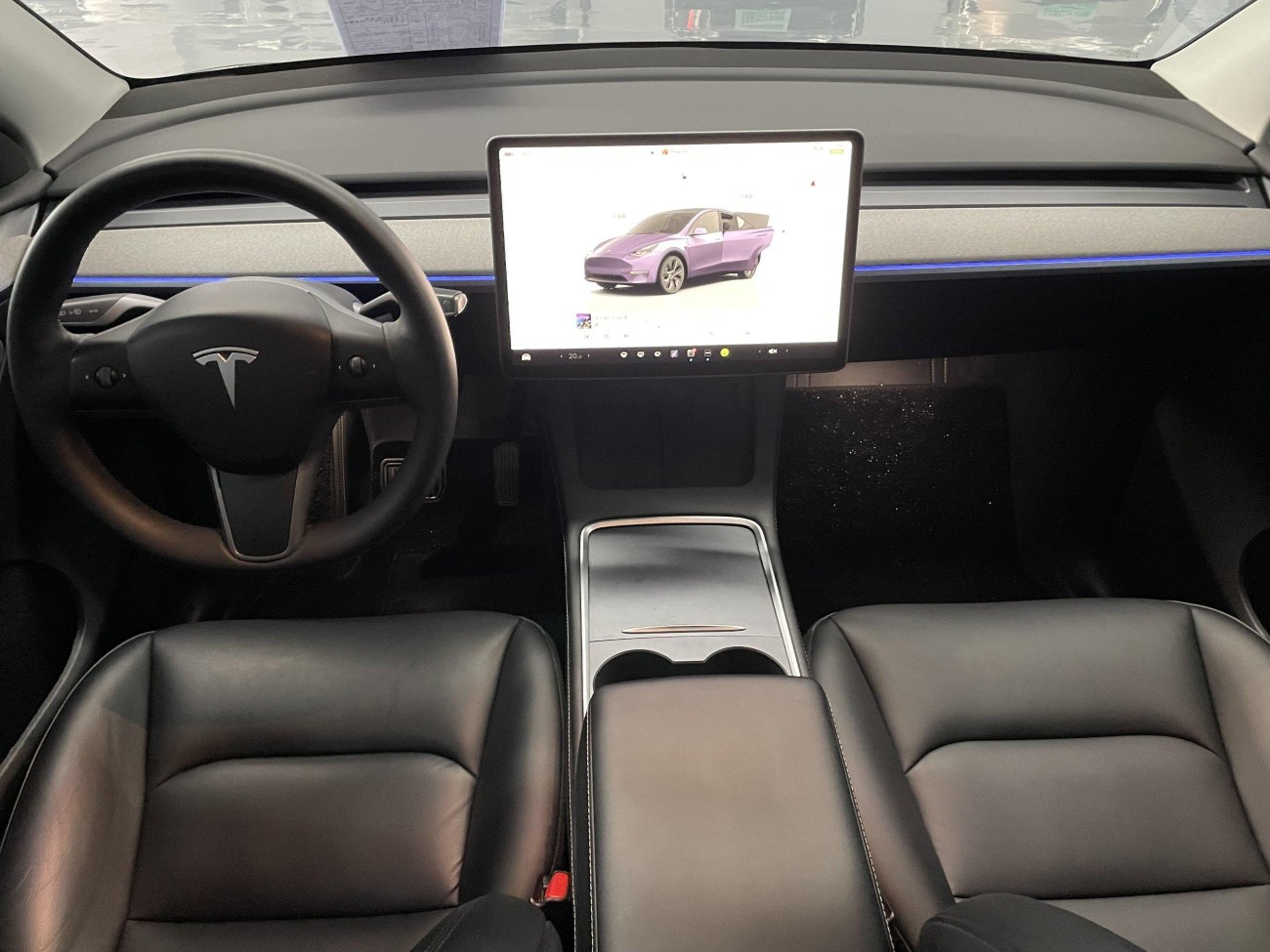 Tesla Model Y 2024