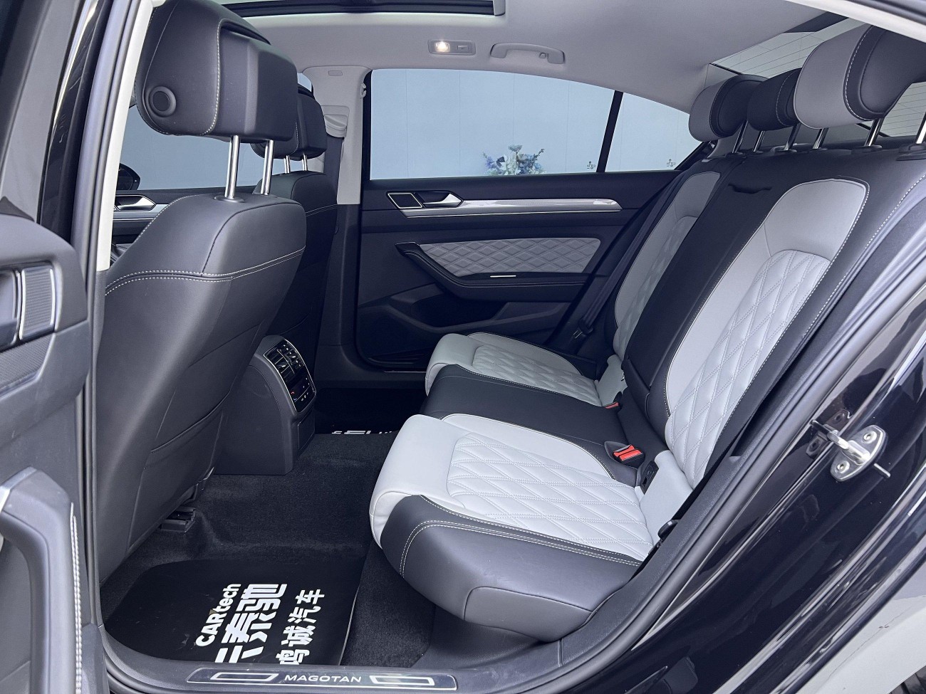 Volkswagen Magotan 2024