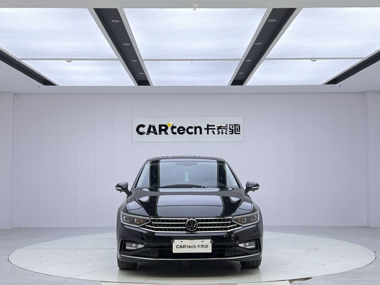 Volkswagen Magotan 2024