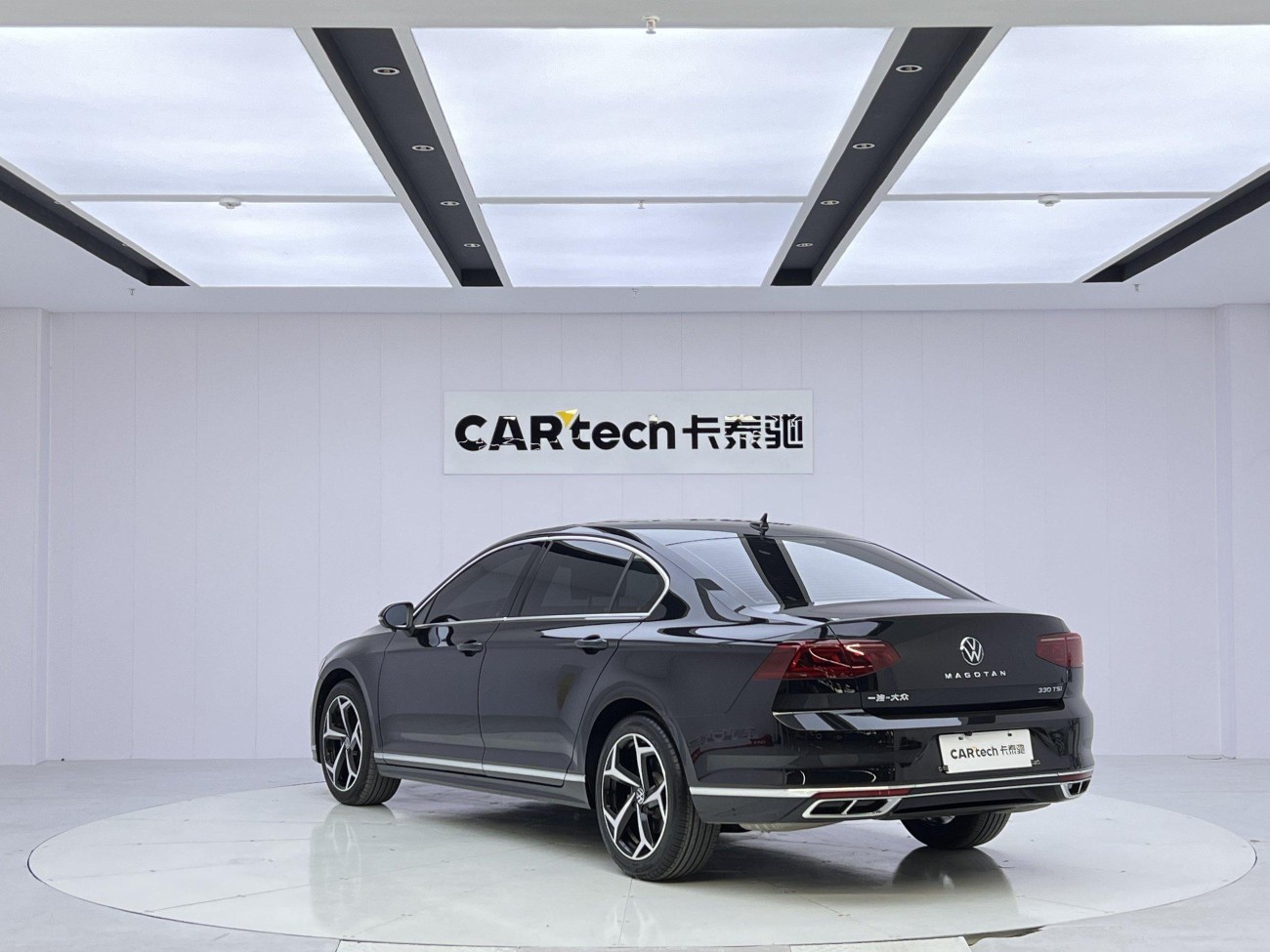 Volkswagen Magotan 2024