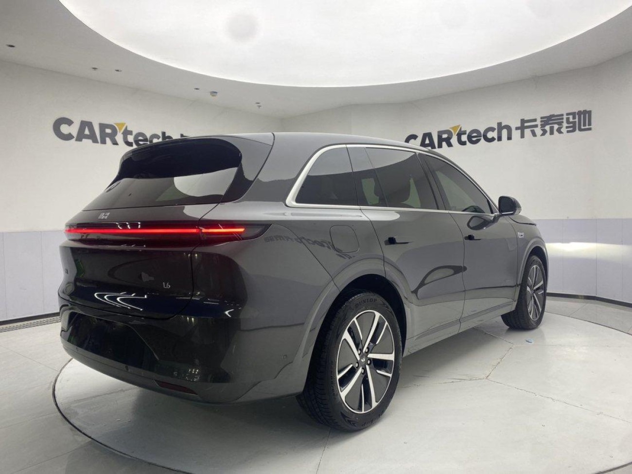 Li Auto L6 2024