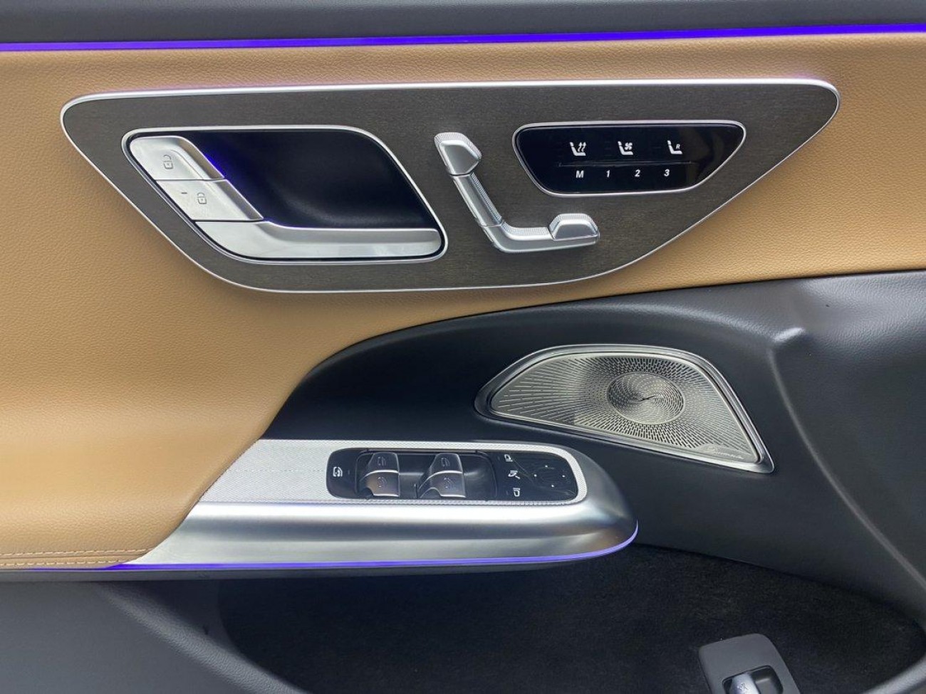 Mercedes-Benz E 300 L 2025