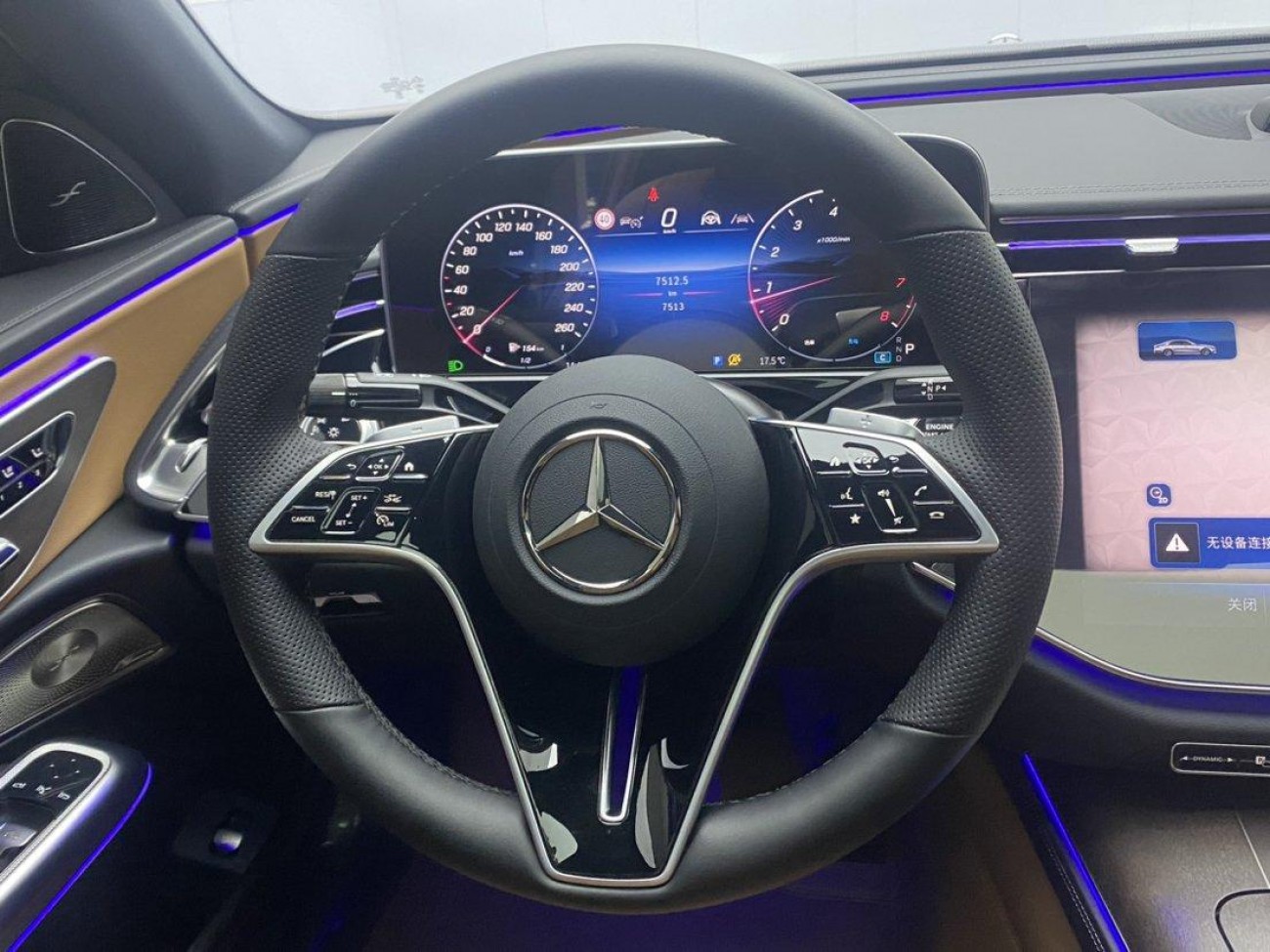 Mercedes-Benz E 300 L 2025
