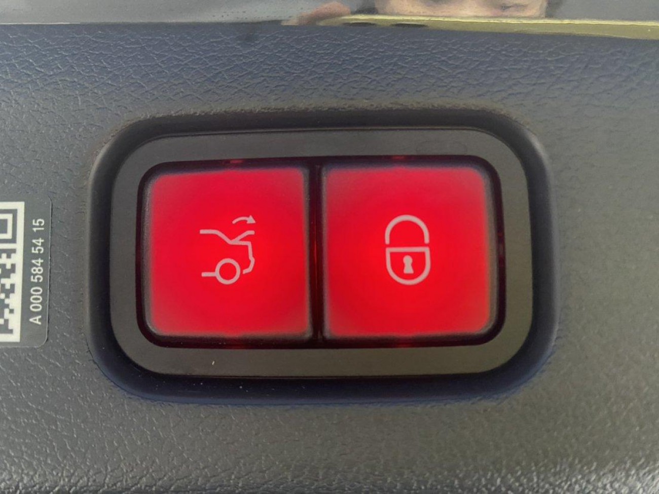 Mercedes-Benz E 300 L 2025