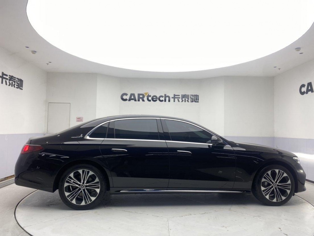 Mercedes-Benz E 300 L 2025