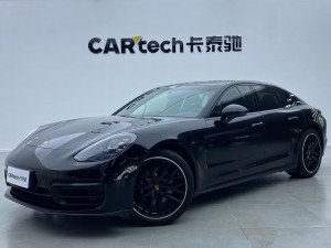 Porsche Panamera 2023