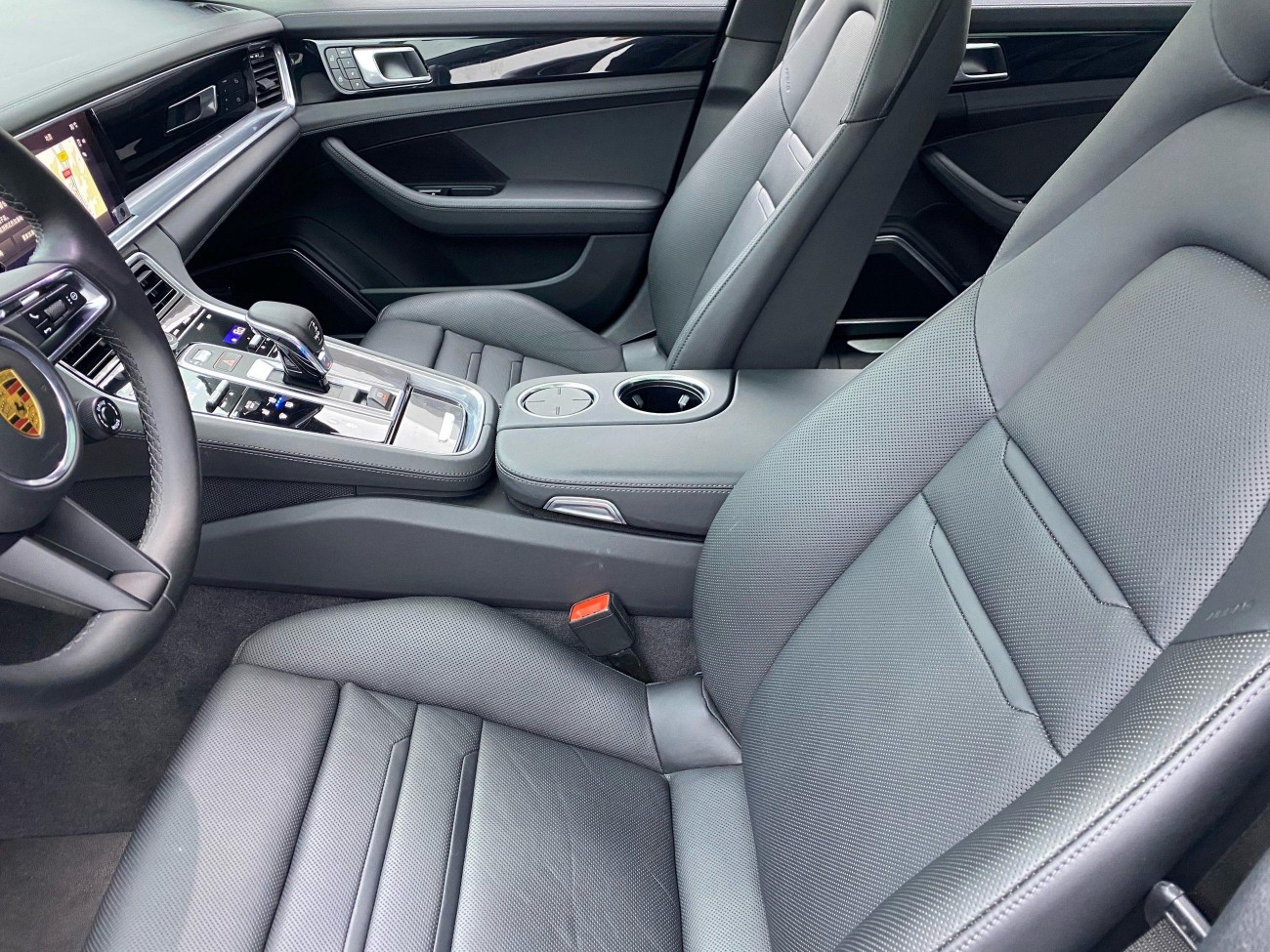 Porsche Panamera 2023