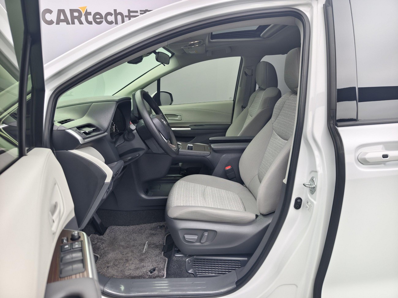 Toyota Sienna 2024
