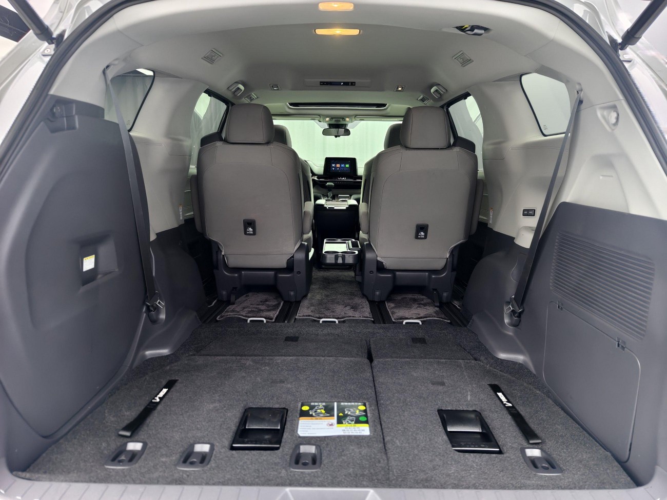Toyota Sienna 2024