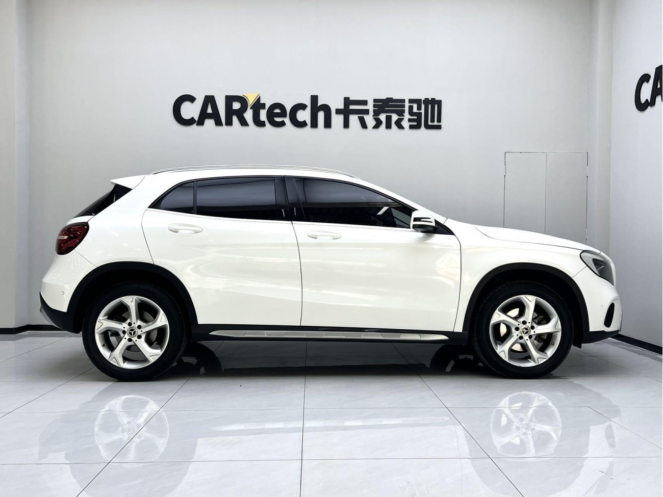 Mercedes-Benz GLA 200 2019